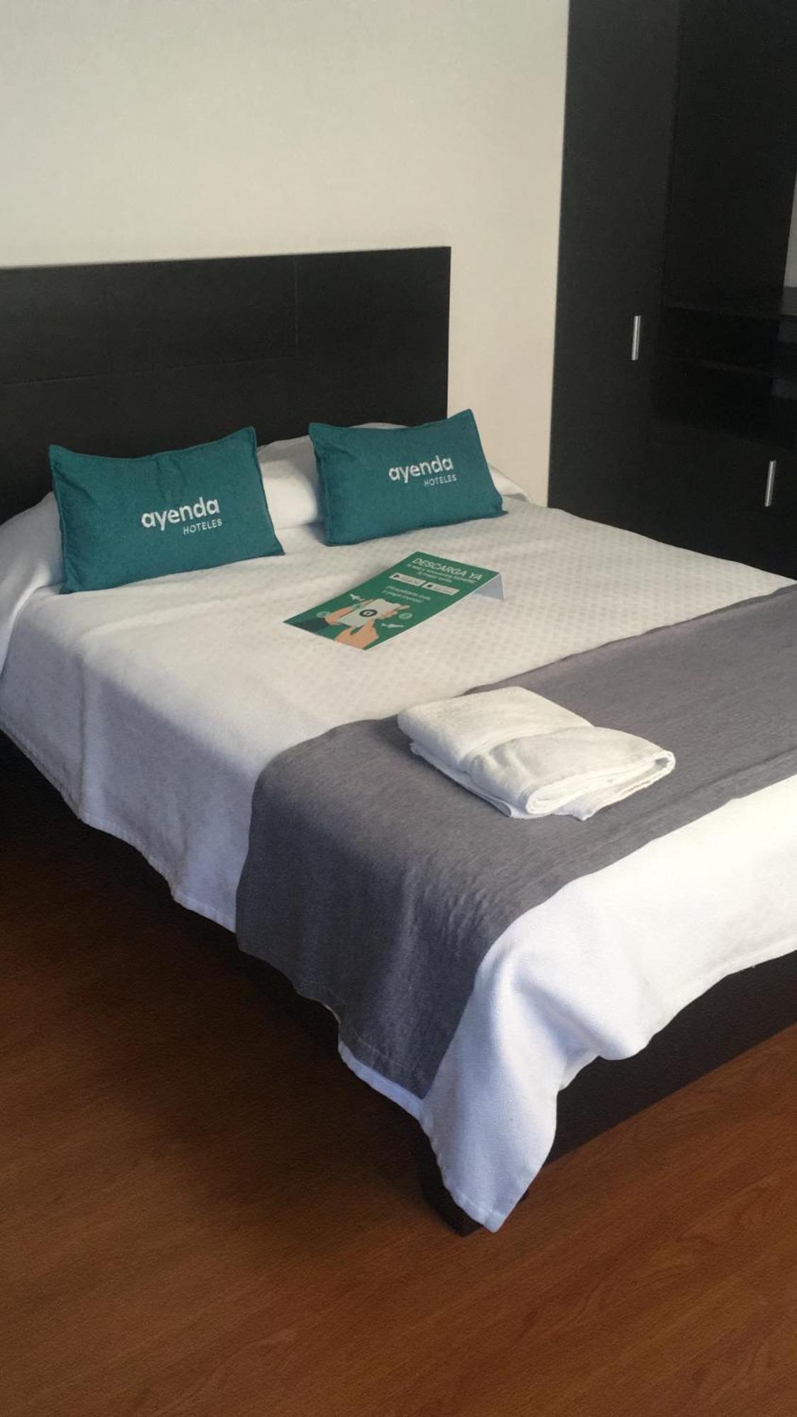 Ayenda 1043 Kafir Hotel Богота Екстериор снимка